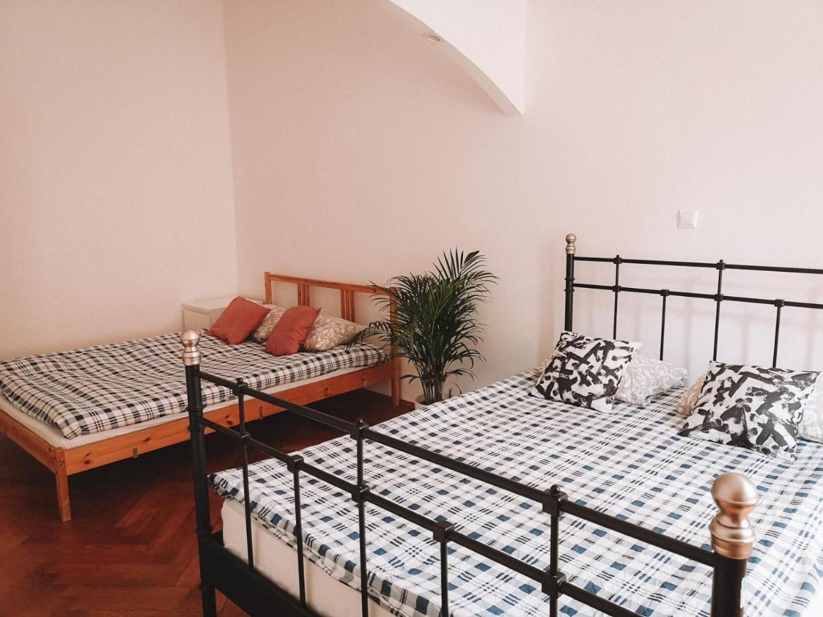Batorego Apartment Краков Экстерьер фото